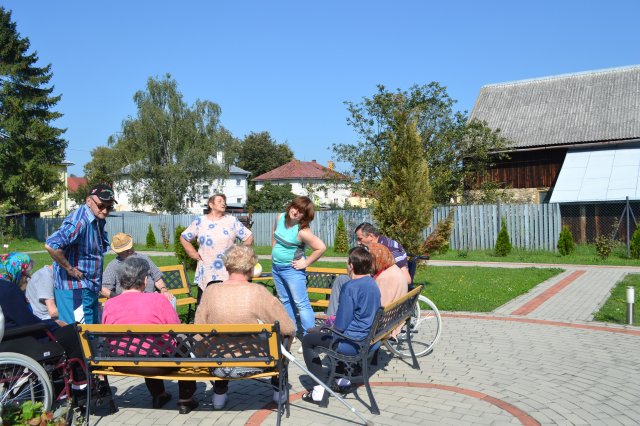 športové dopoludnie v záhrade